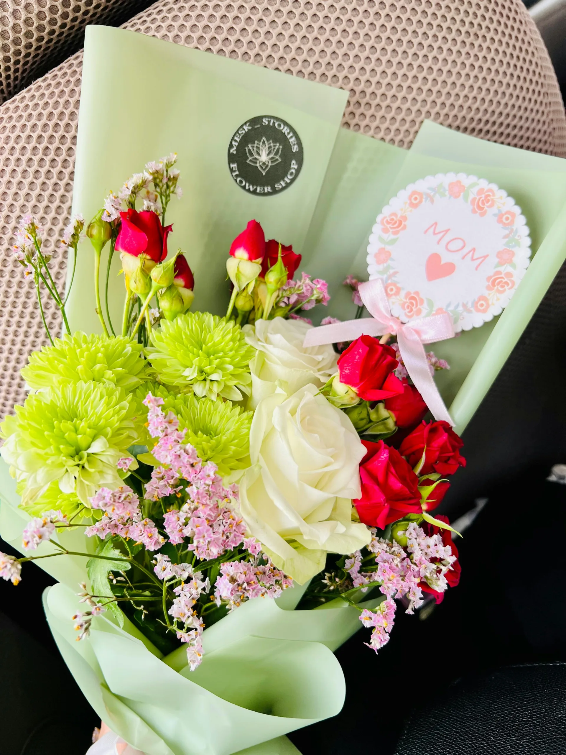 High Quality Fake Flowers are a good mother's day present